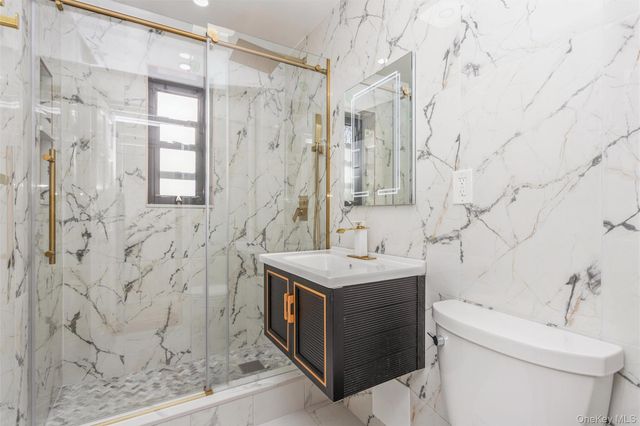 25 Manchester Road B-23, Eastchester, NY 10709