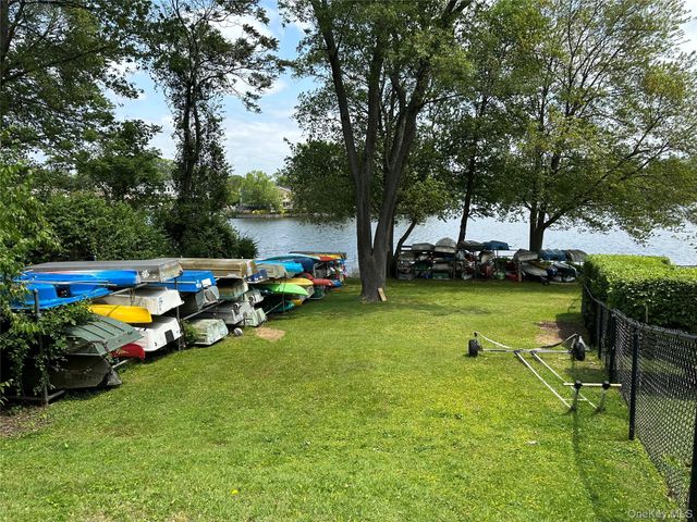 25 Manchester Road B-23, Eastchester, NY 10709