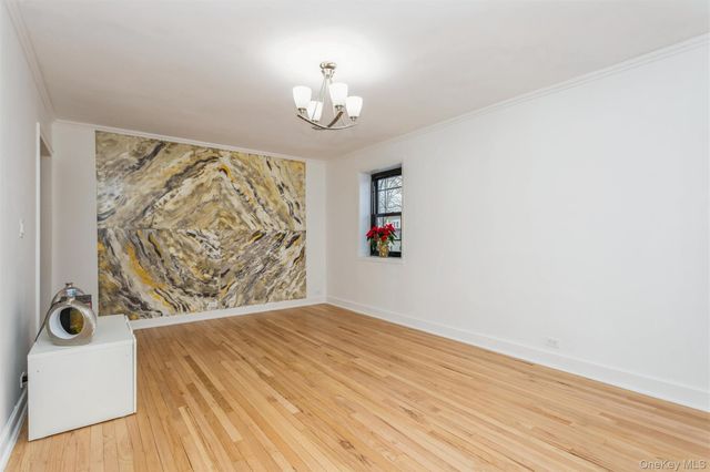 25 Manchester Road B-23, Eastchester, NY 10709