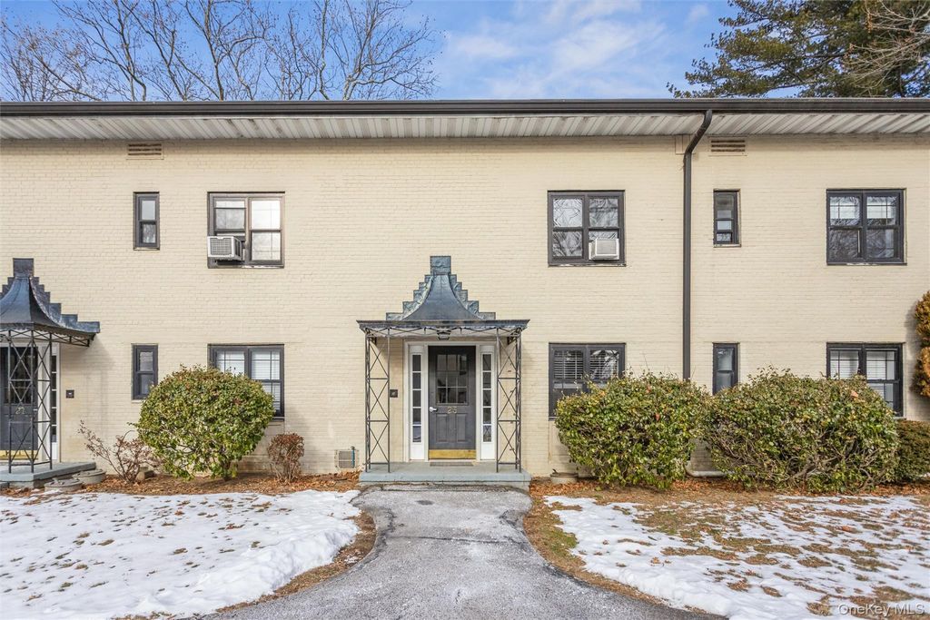25 Manchester Road B-23, Eastchester, NY 10709
