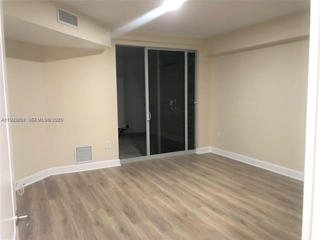 1830 Radius Dr 517, Hollywood, FL 33020