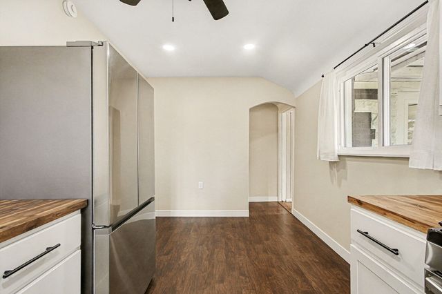 9747 Erie Street, Highland, IN 46322