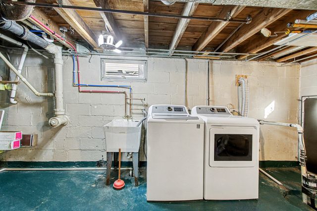 9747 Erie Street, Highland, IN 46322