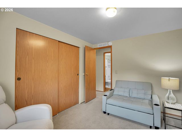 5701 Ne ST JOHNS Rd 82, Vancouver, WA 98661