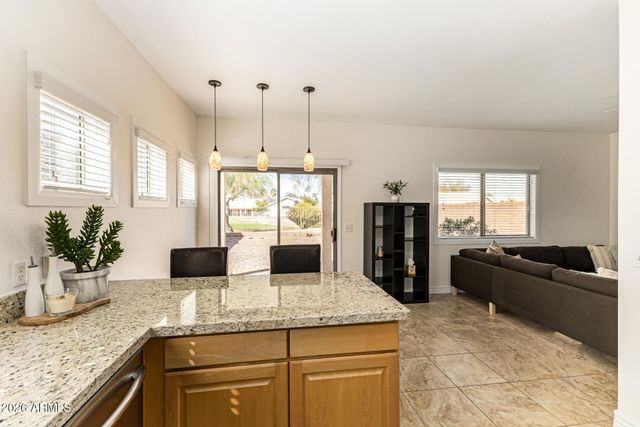 1580 E SHERRI Drive E, Gilbert, AZ 85296