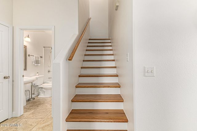 1580 E SHERRI Drive E, Gilbert, AZ 85296