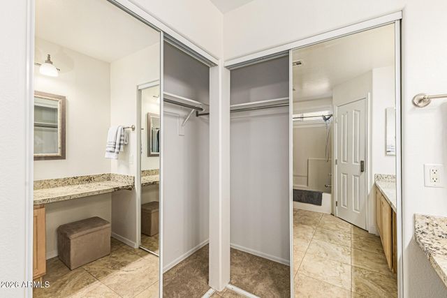 1580 E SHERRI Drive E, Gilbert, AZ 85296