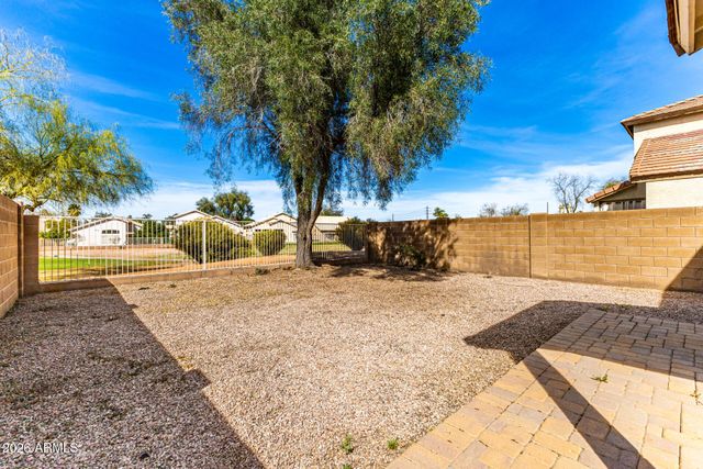 1580 E SHERRI Drive E, Gilbert, AZ 85296