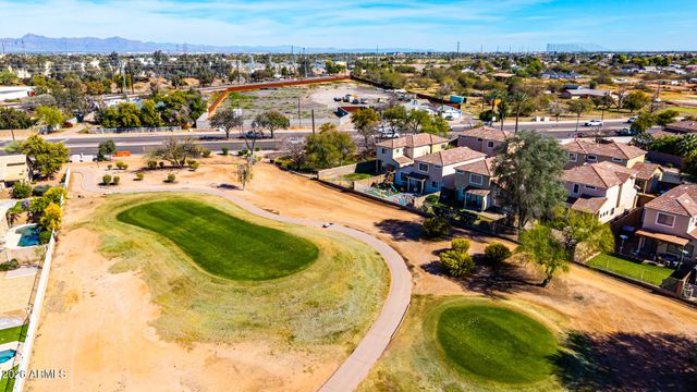 1580 E SHERRI Drive E, Gilbert, AZ 85296
