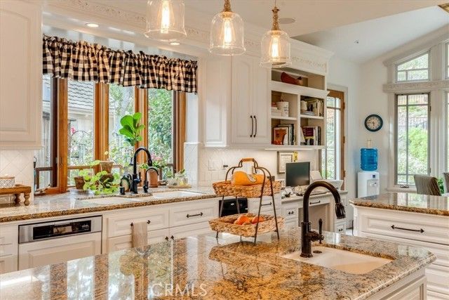 6515 Kathryn Drive, Cambria, CA 93428