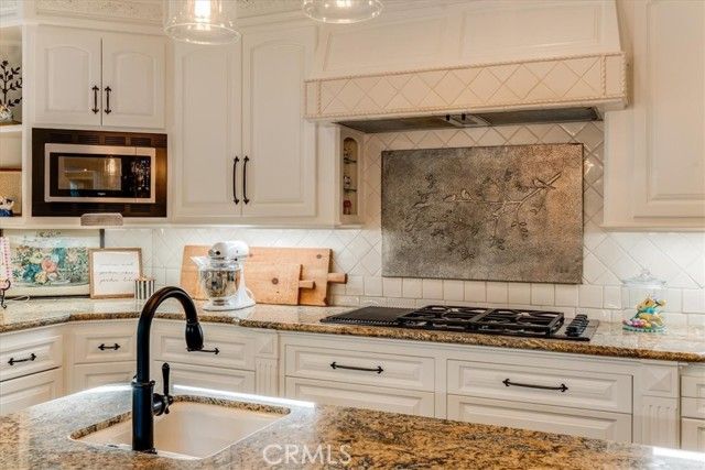 6515 Kathryn Drive, Cambria, CA 93428