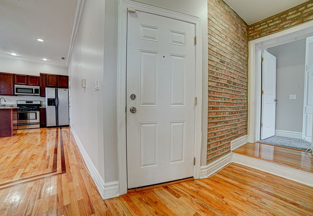 4858 S Prairie Avenue 2A, Chicago, IL 60615
