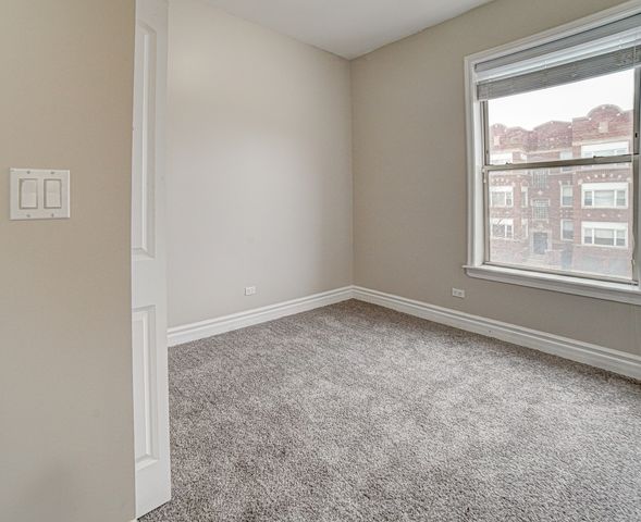 4858 S Prairie Avenue 2A, Chicago, IL 60615