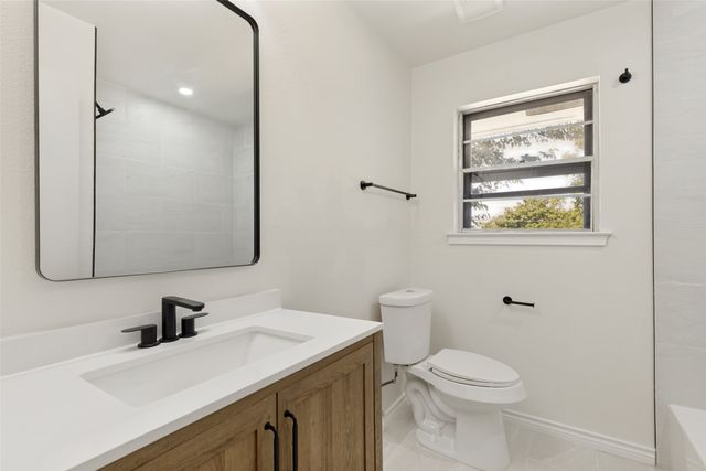 3138 Touraine Drive, Dallas, TX 75211