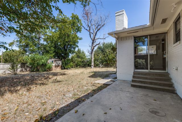 3138 Touraine Drive, Dallas, TX 75211