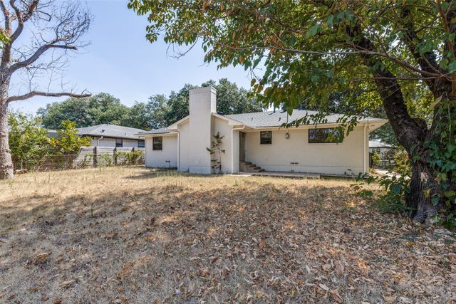 3138 Touraine Drive, Dallas, TX 75211