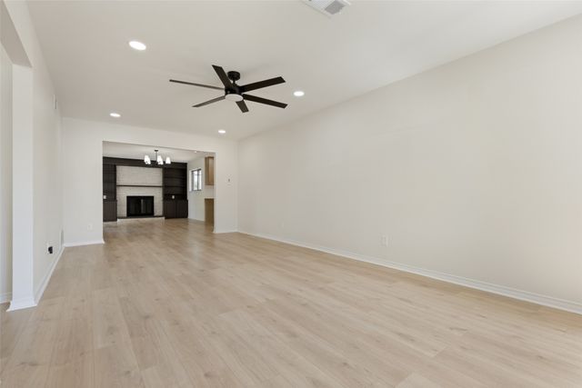 3138 Touraine Drive, Dallas, TX 75211