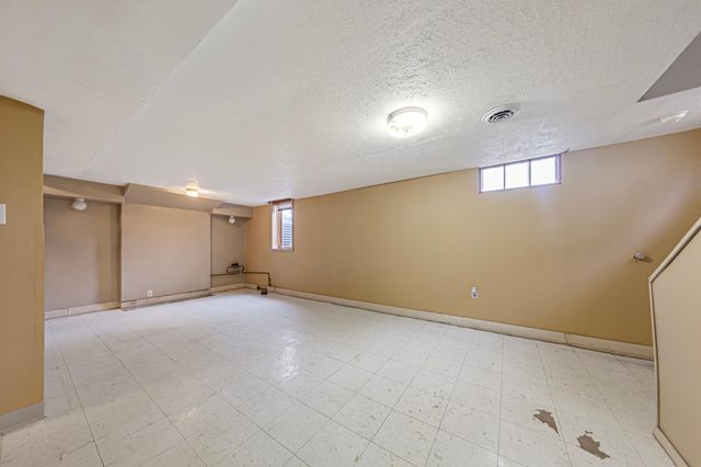 740 Belgrade Avenue, North Mankato, MN 56003