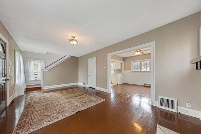 740 Belgrade Avenue, North Mankato, MN 56003