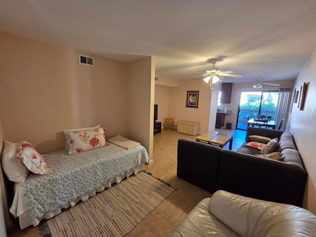 5300 E Waverly Drive I6, Palm Springs, CA 92264