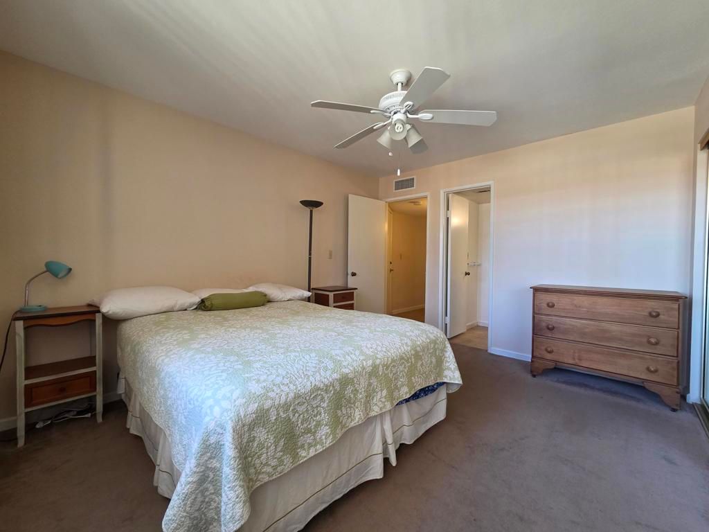 Image 17 of property listing at 5300 E Waverly Drive I6, Palm Springs, CA 92264