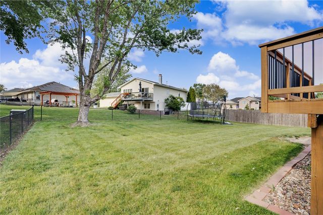 2152 Cherry Lane NE, Cedar Rapids, IA 52402