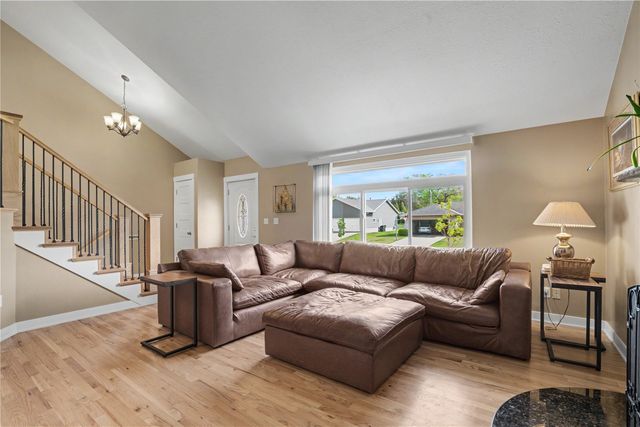 2152 Cherry Lane NE, Cedar Rapids, IA 52402