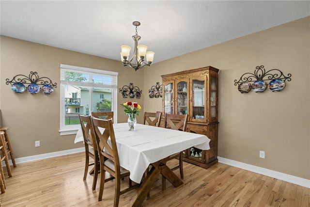 2152 Cherry Lane NE, Cedar Rapids, IA 52402