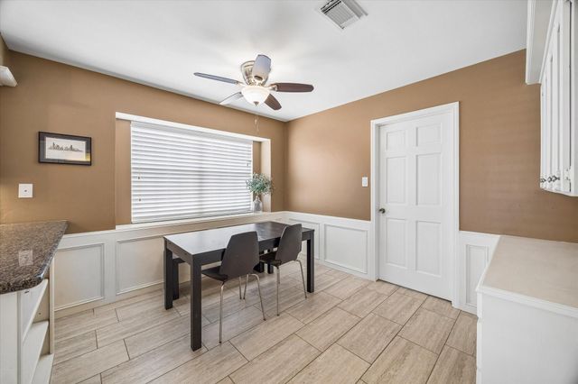 1427 Heathwood Drive, Houston, TX 77077