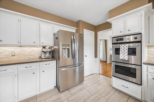 1427 Heathwood Drive, Houston, TX 77077