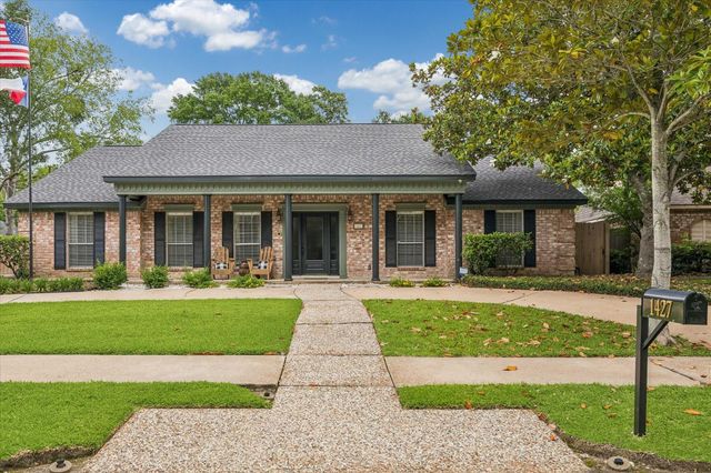 1427 Heathwood Drive, Houston, TX 77077