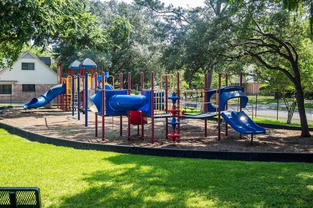 1427 Heathwood Drive, Houston, TX 77077