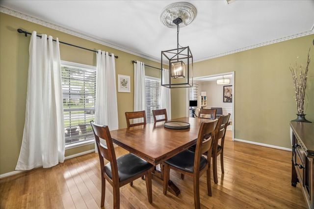 1427 Heathwood Drive, Houston, TX 77077
