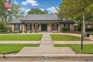 1427 Heathwood Drive, Houston, TX 77077