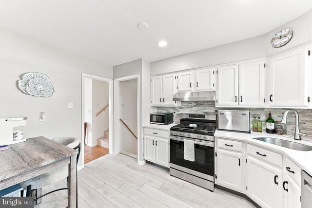 240 TALBOT DR, Broomall, PA 19008