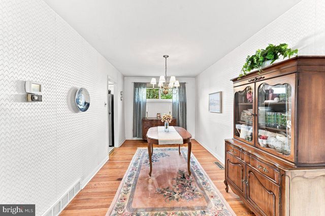 240 TALBOT DR, Broomall, PA 19008