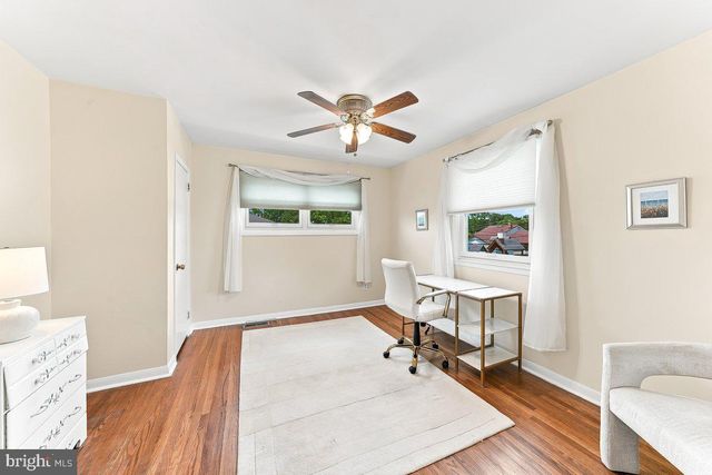 240 TALBOT DR, Broomall, PA 19008