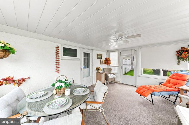 240 TALBOT DR, Broomall, PA 19008
