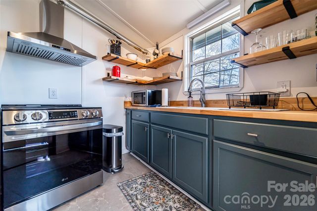 503 Youngs Mountain Drive, Lake Lure, NC 28746