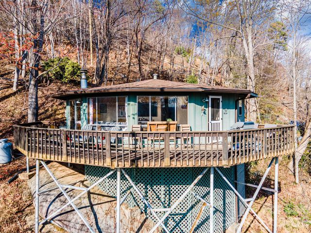 503 Youngs Mountain Drive, Lake Lure, NC 28746