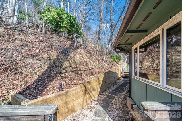 503 Youngs Mountain Drive, Lake Lure, NC 28746