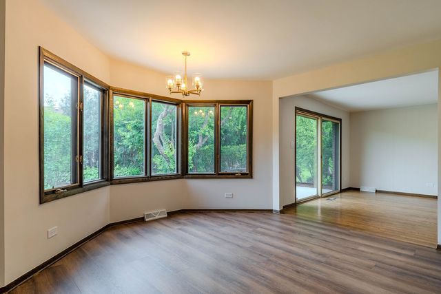 8100 S Park Avenue, Burr Ridge, IL 60527