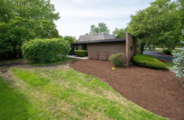 8100 S Park Avenue, Burr Ridge, IL 60527