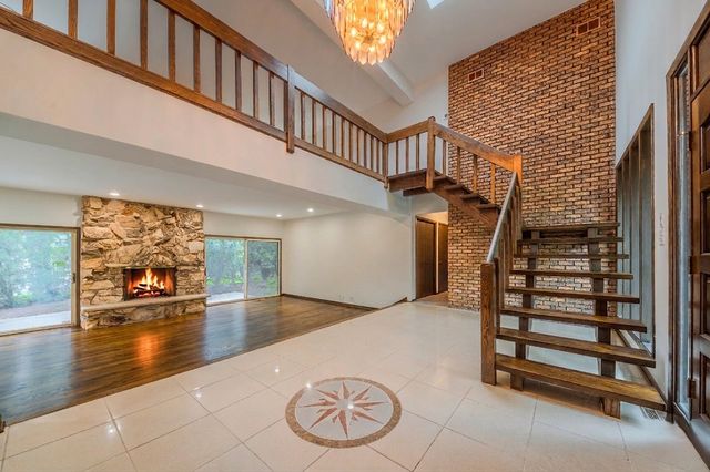 8100 S Park Avenue, Burr Ridge, IL 60527