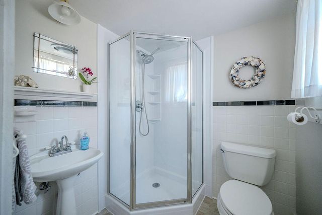 16 Shore Road, Truro, MA 02666