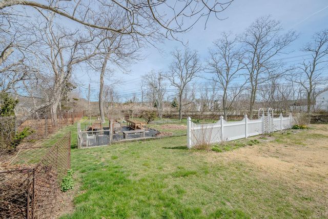 16 Shore Road, Truro, MA 02666