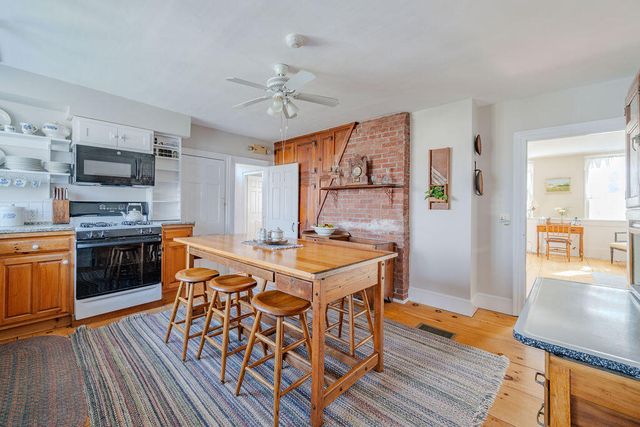 16 Shore Road, Truro, MA 02666