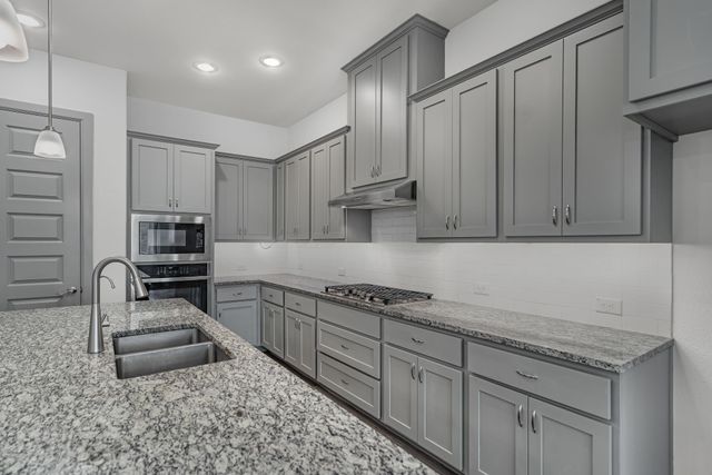 4851 Cypress Thorn Drive, Arlington, TX 76005