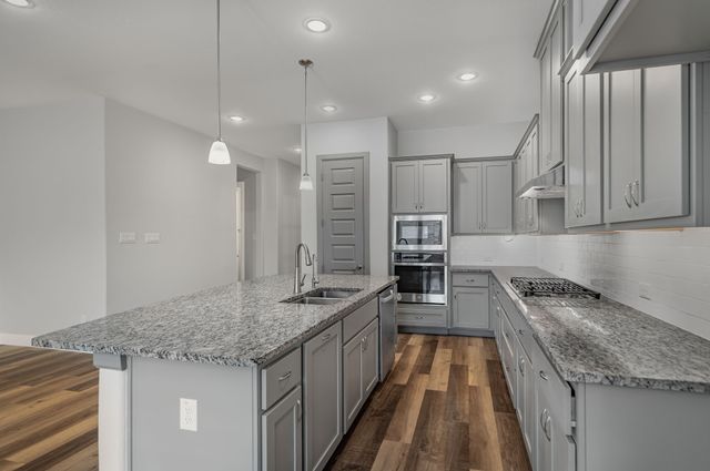 4851 Cypress Thorn Drive, Arlington, TX 76005