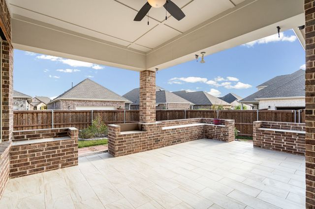 4851 Cypress Thorn Drive, Arlington, TX 76005
